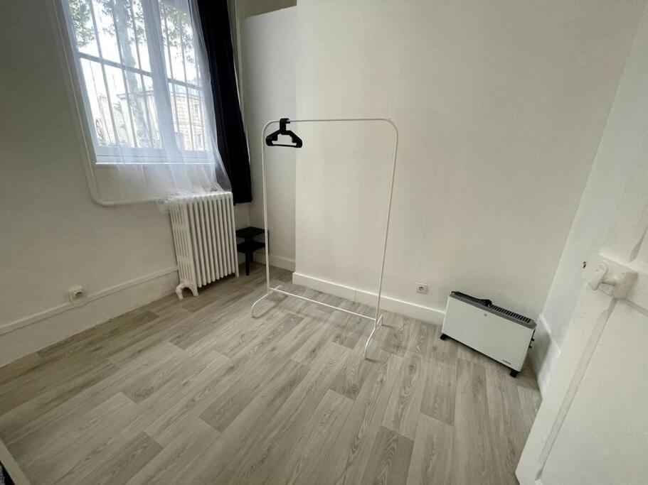 Agreable Maison De Ville Dans La Plus Belle Avenue Orléans Exterior foto