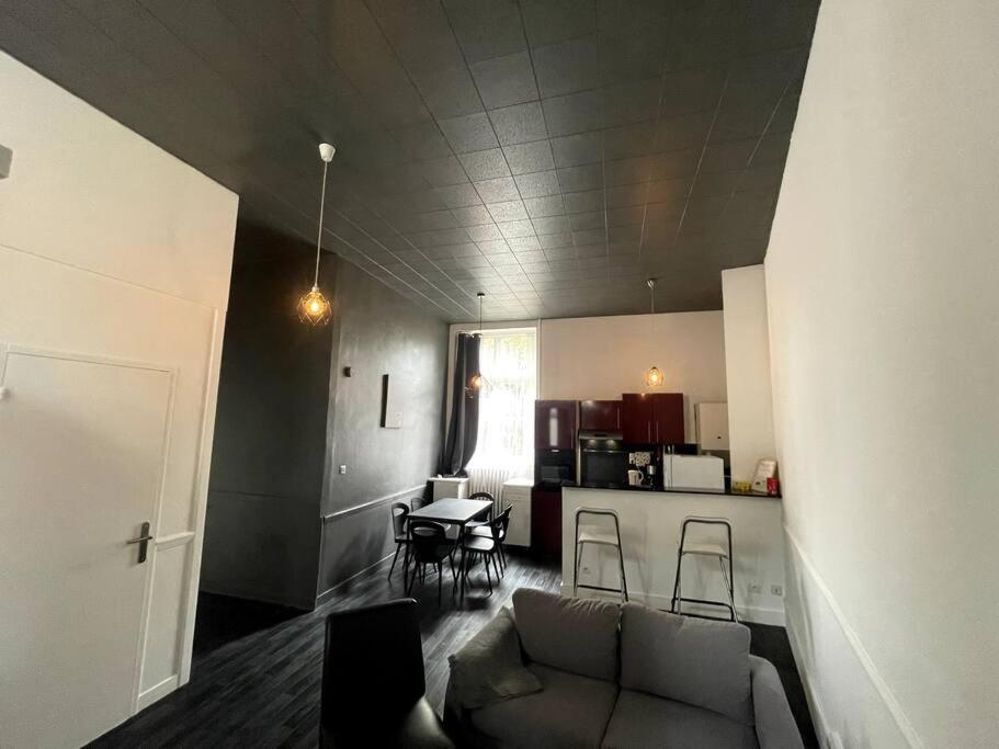 Agreable Maison De Ville Dans La Plus Belle Avenue Orléans Exterior foto